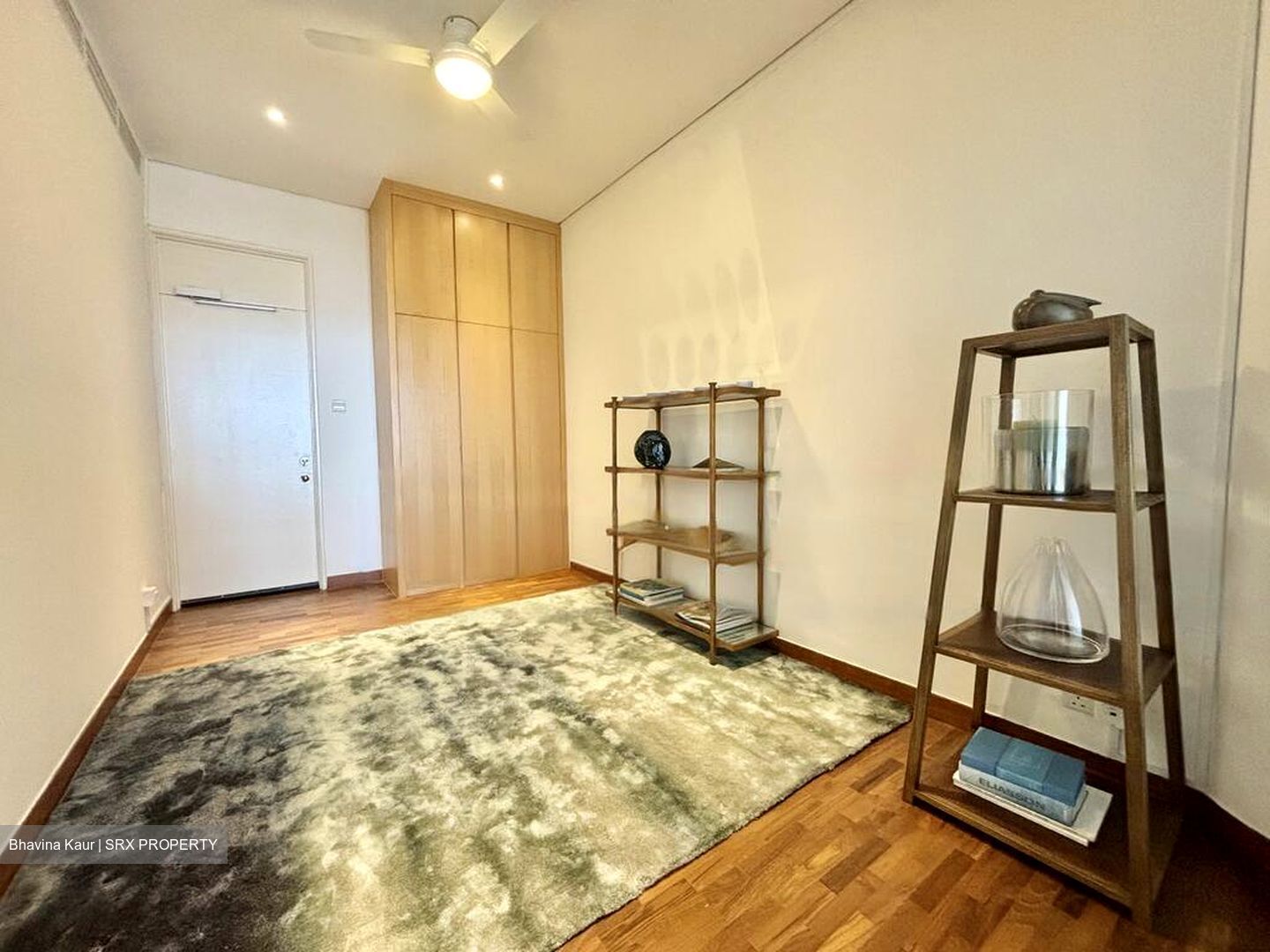 The Colonnade (D10), Condominium #504785111